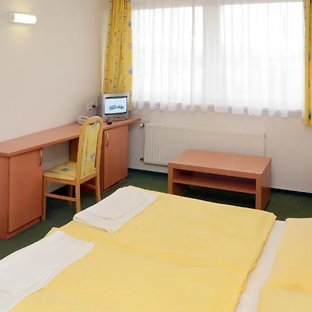 Imos Szálloda 3*